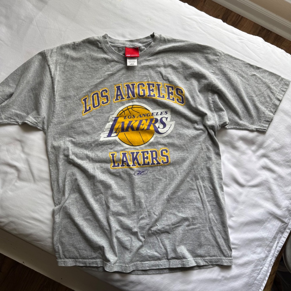 Reebok Los Angeles Lakers Mens Gray Graphic T-Shirt L NBA Basketball R200A Y2K